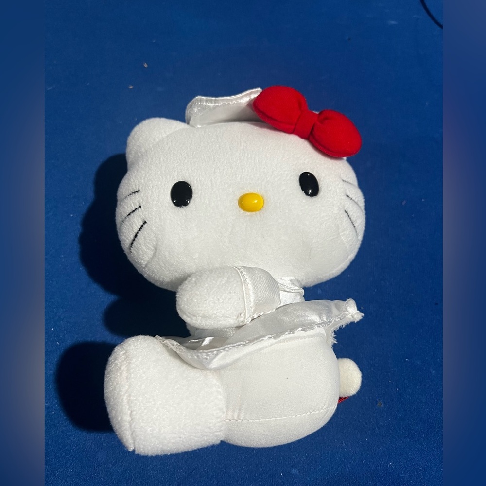 Sanrio Hello Kitty Plush Doll Nurse 2009 Vintage Red Heart White Dress